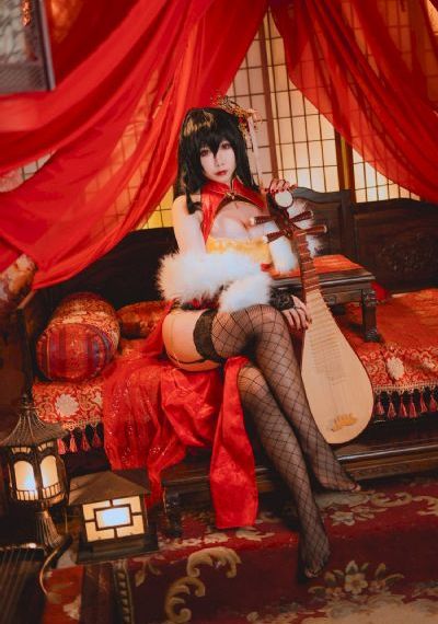 美女脱内衣禁止18以下看免费下载_720在线手机播放