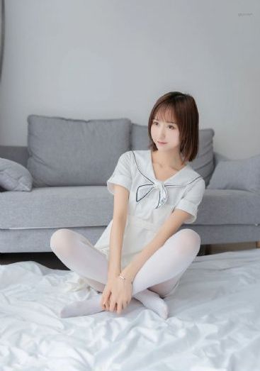 年轻漂亮小老师高潮了在线观看_国产剧免费观看