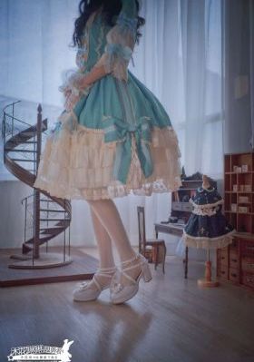 二十八岁未成年在线播放免费_日本电影在线