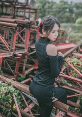 九九亚洲综合精品自拍_高清全集免费观看